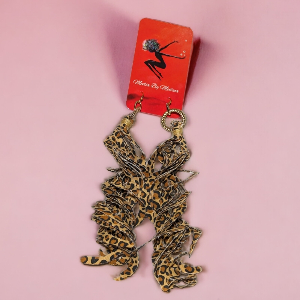 🆕 MBM Cheetah/Leopard Print Swirl Tassel Earrings. Hand Crafted - Picture 6 of 6